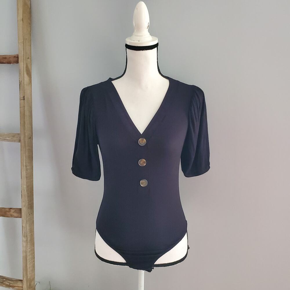 New York & Company Black Lightweight Button Up Bodysuit Size M